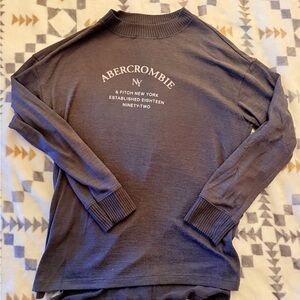 Abercrombie & Fitch long sleeve top